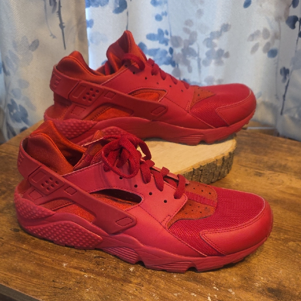 Air Huarache By Nike Red Sneakers Sz 11